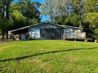 184 Westview Dr, Mount Airy, NC 27030