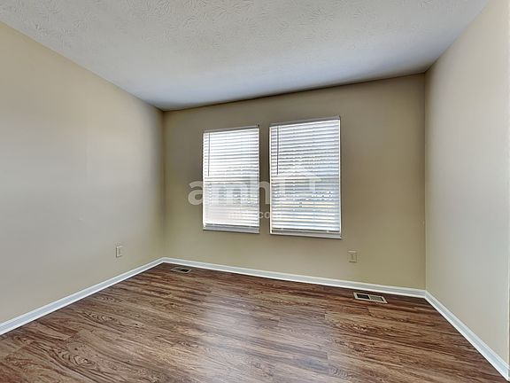 5th image of 3882 Greenbrook Dr
