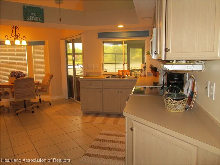 263 Bimini St NE — Photo 12