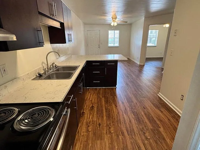 4008 Whitebridge Dr #12 — Photo 4