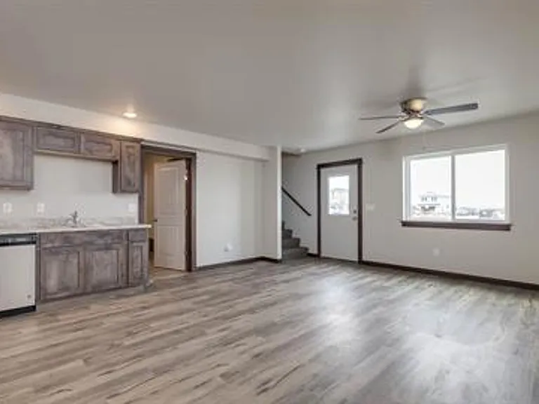 1307 Westwood Cir — Photo 11