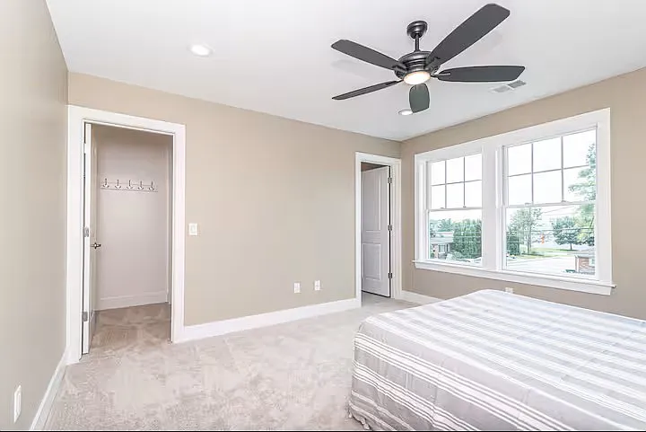 804 Henry St — Photo 26