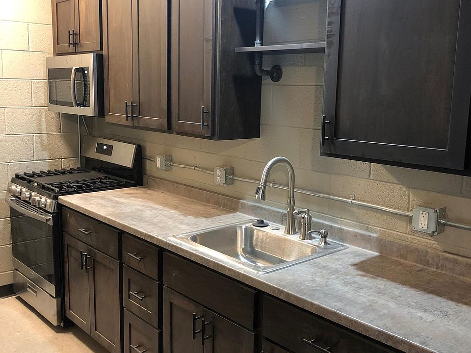 2nd image of 404 N 6th St #19
