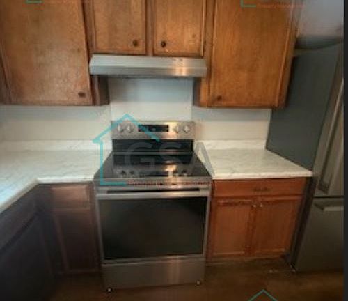 5th image of 156 Pine Creek Court Ext