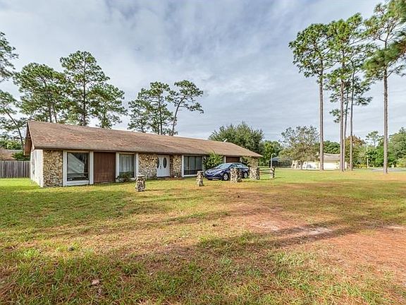 2nd image of 800 S Chickasaw Trl