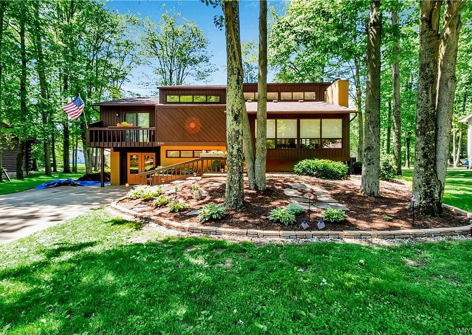 1st image of 8366 Cobblestone Ct