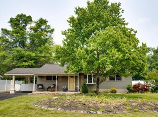 8 S River Dr, Williamstown, NJ 08094