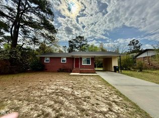 1075 Brenda Dr, Fayetteville, NC 28311