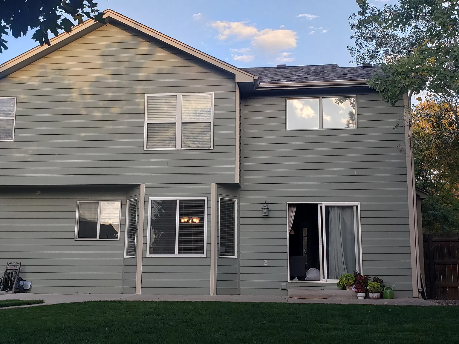 4 bed, 2189 sqft, $2,950 — Photo 3