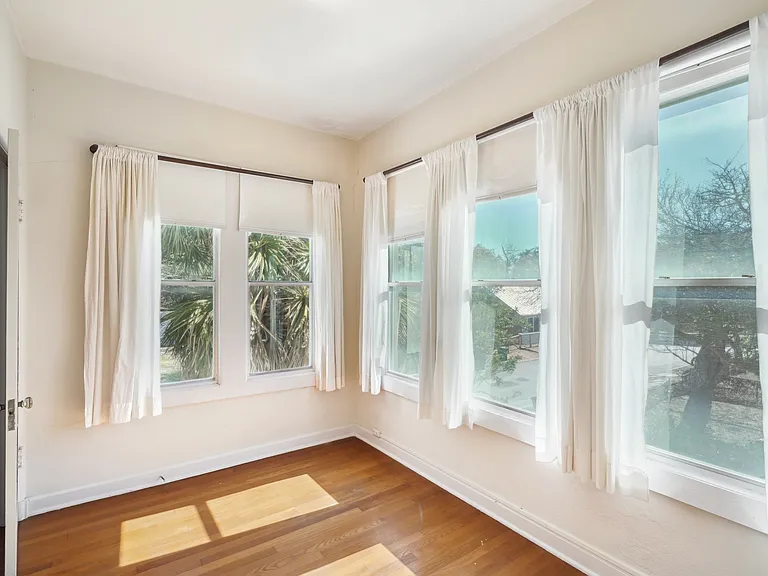 326 E Mistletoe Ave #2 — Photo 25