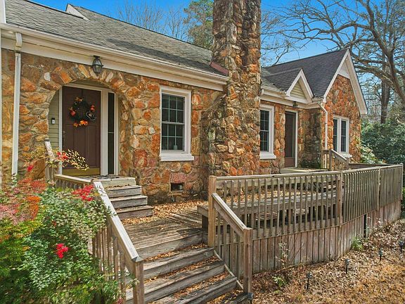 2nd image of 229 Pine Forest Rd