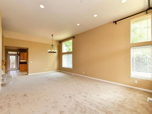 8002 Leno Dr