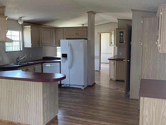 5th image of 101 Brandis Ln S