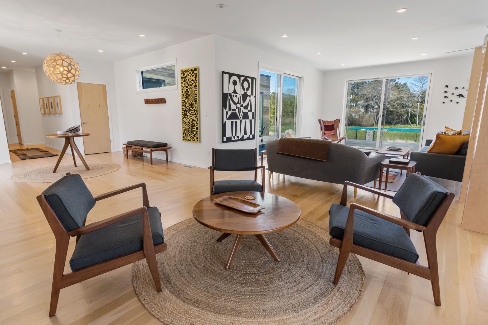  Sitting area