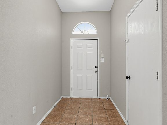 4th image of 1422 Post Oak Trl