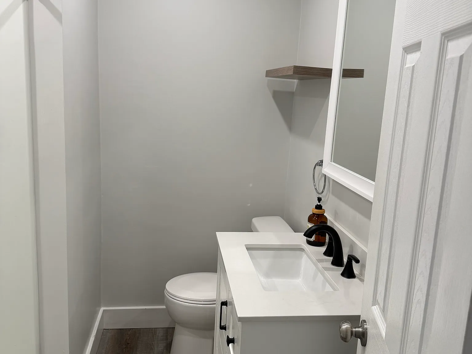 2 bed, 864 sqft, $1,700 — Photo 3