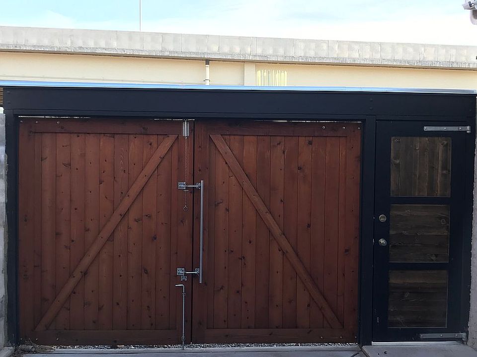 2nd image of 2649 Salmon St