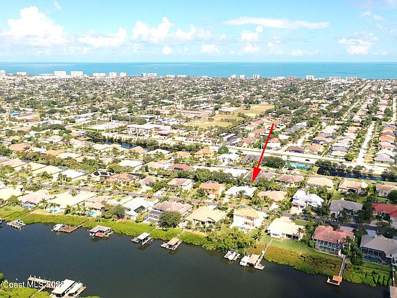 5th image of 127 Island View Dr