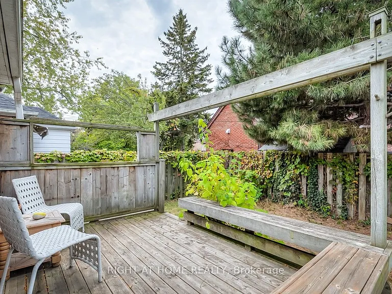64 Royal York Rd — Photo 25