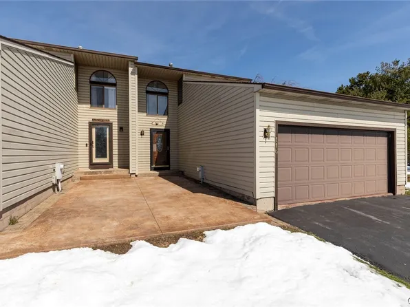 116 Lookout Cir, Syracuse, NY 13209