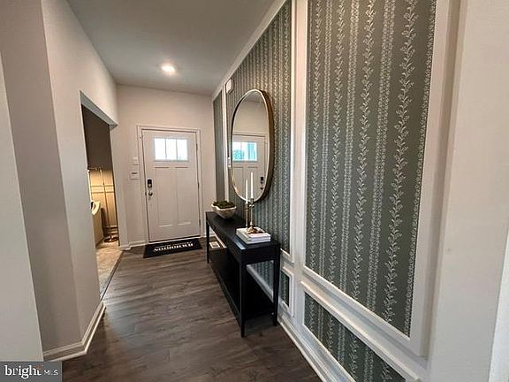 4th image of 3054 Bella Cir