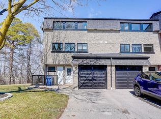 40 Henderson Dr, Aurora, ON L4G 3L2