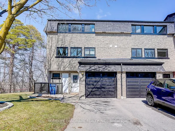 40 Henderson Dr, Aurora, ON L4G 3L2