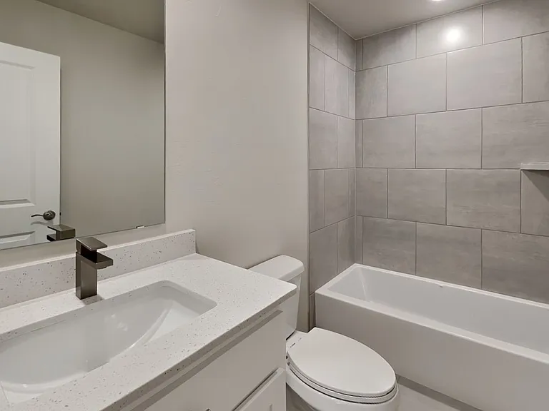 12720 Elba Dr — Photo 13