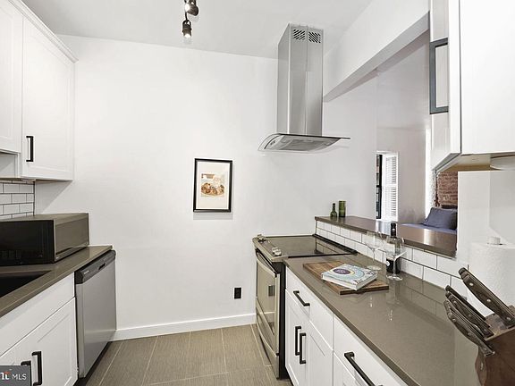 5th image of 1413 T St NW APT 408