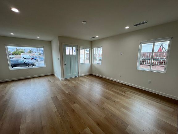 2nd image of 4812 W 138th St