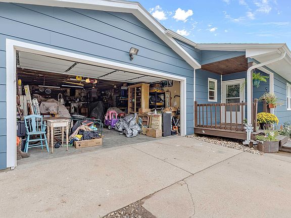 4th image of 1606 Plateau Ln