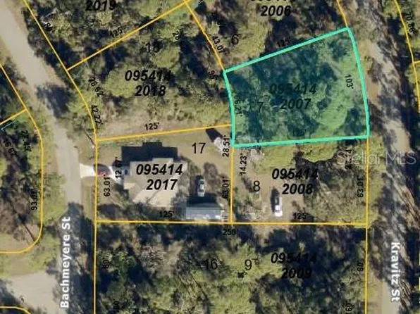 7 Kravitz St, North Pt, FL 34291