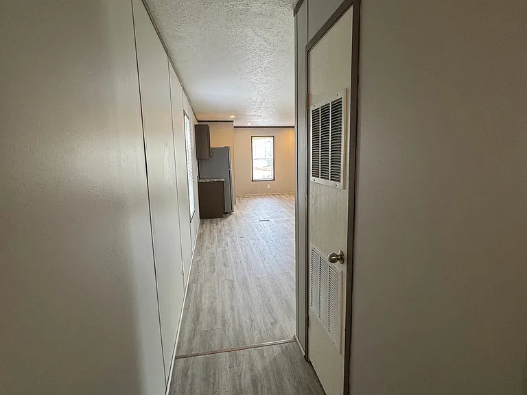 Oak Tree Village — Photo 30