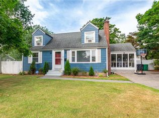 35 Keystone Dr, Warwick, RI 02889