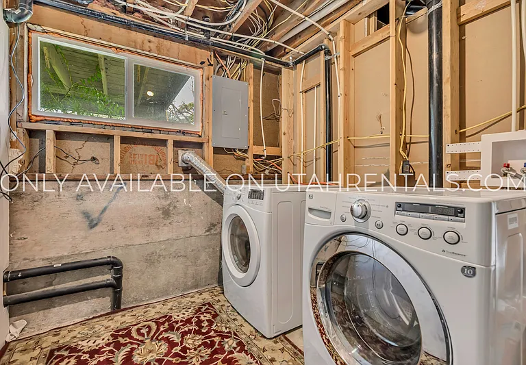 336 E Rena Ave — Photo 25