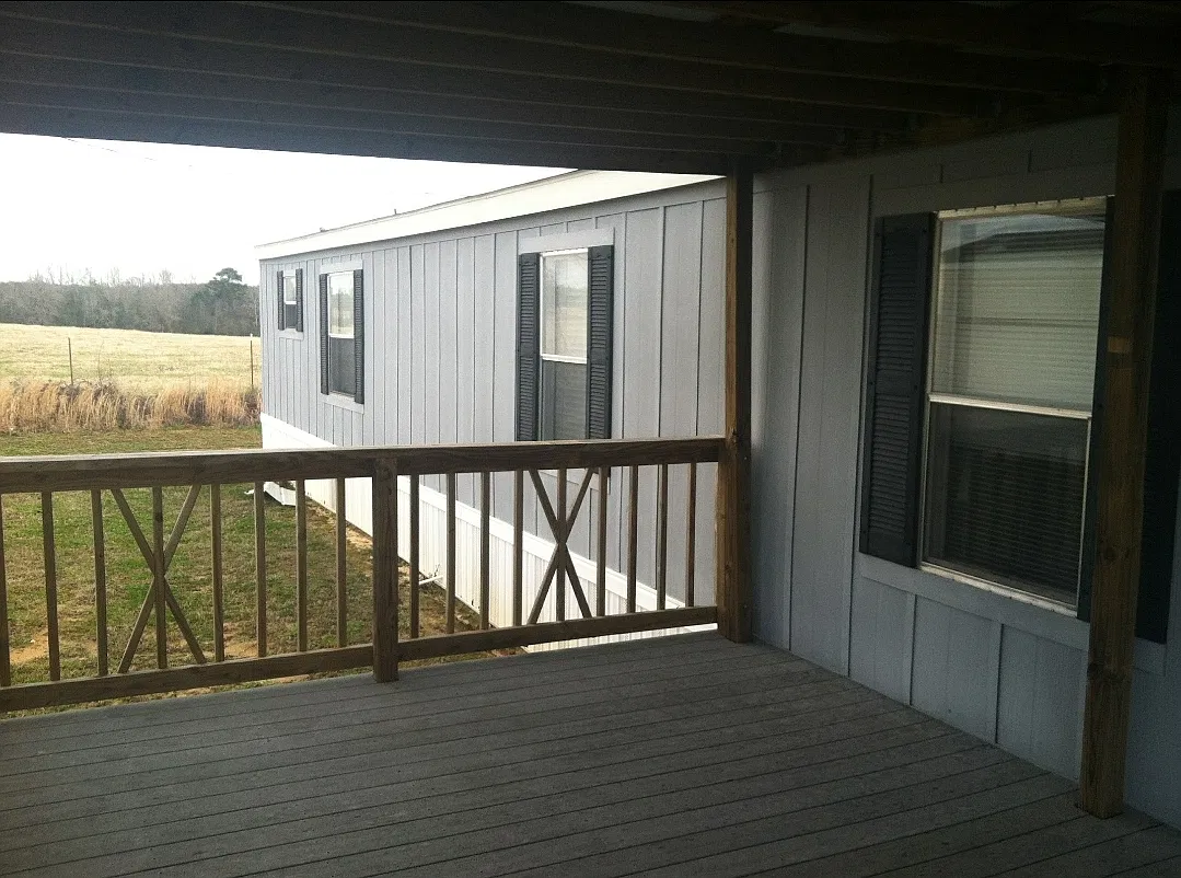 3 bed, 1200 sqft, $1,600 — Photo 3