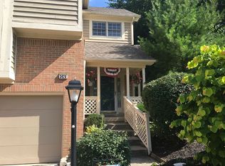 3428 Darbyshire Dr, Dayton, OH 45440
