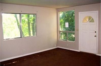 3rd image of 3811 Olive St