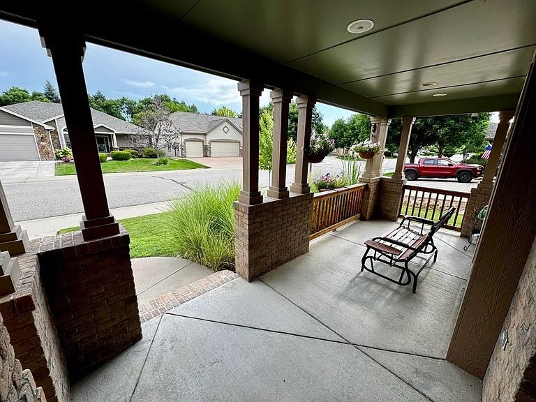 1245 Flowering Almond Dr — Photo 2