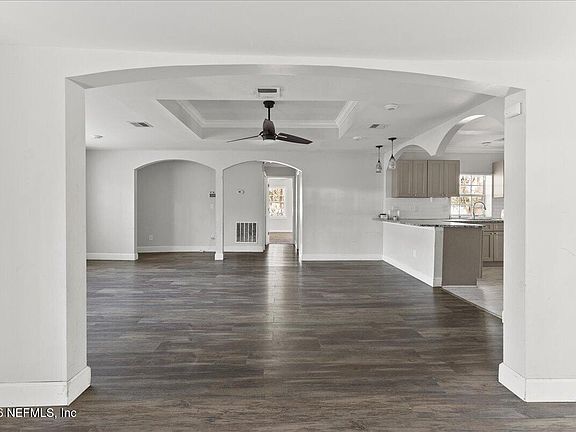 3rd image of 10565 BESSENT Road N