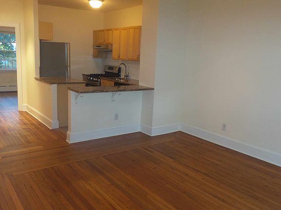3rd image of 382 Burns St #1ST