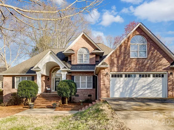 1552 Lavington Ct, Gastonia, NC 28056