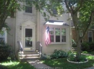 5855 Waterdale Ct, Centreville, VA 20121