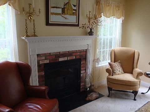 4th image of 330 Erin Ln