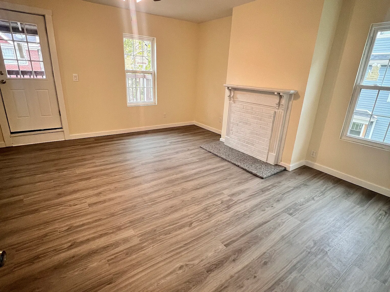 3 bed, 1400 sqft, $1,400 — Photo 4