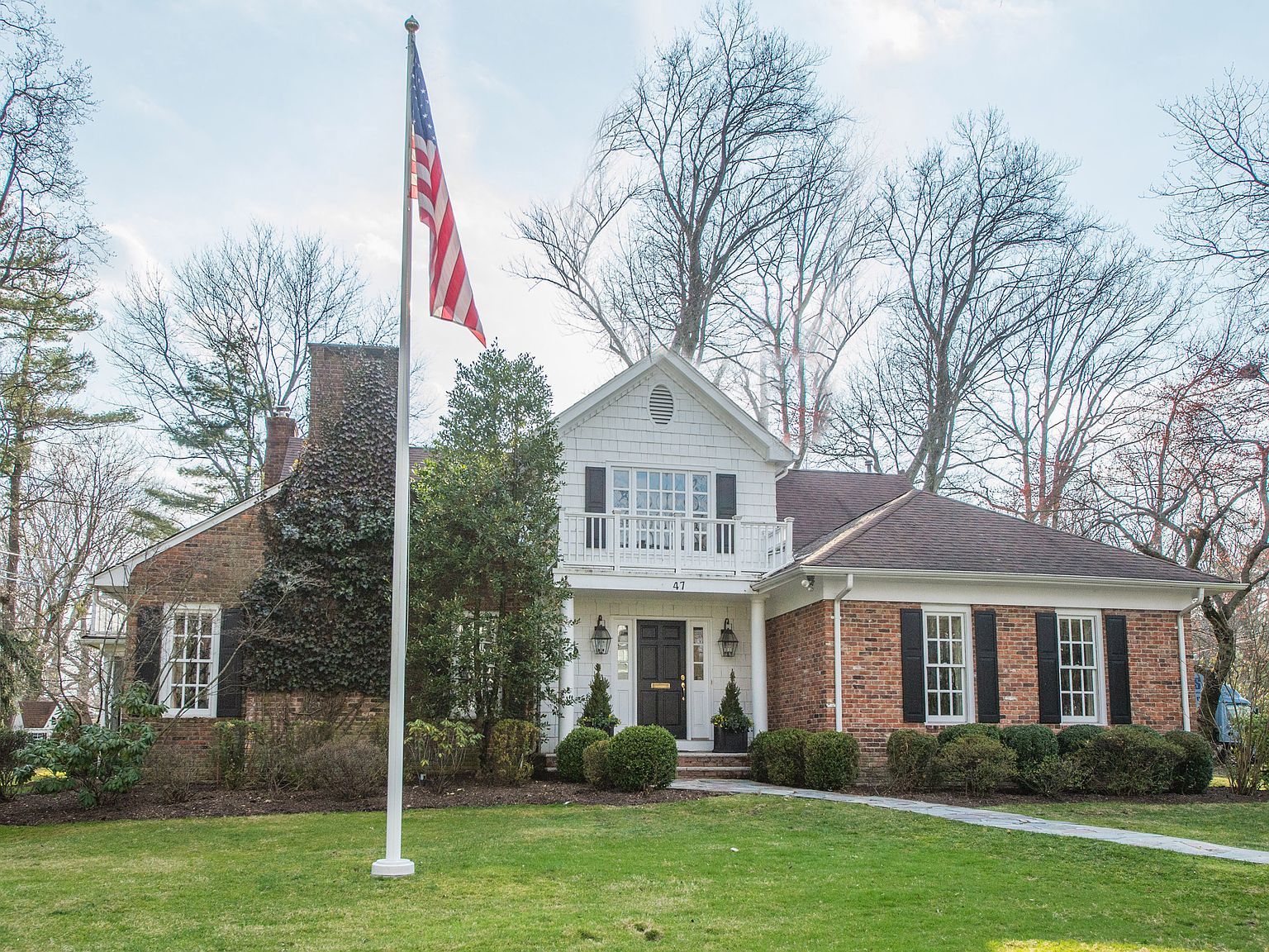 47 Lake Rd, Short Hills, NJ 07078 | Zillow