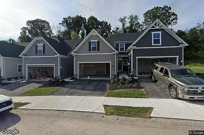 210 Dana Dr photo 1