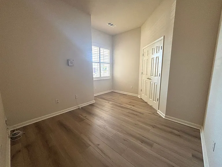 1532 Alton Ln — Photo 6