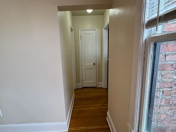 4th image of 1420 Boren Ave APT 303