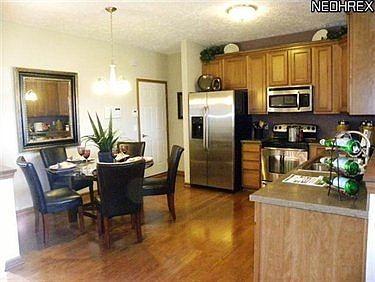 4th image of 4800 Meadow Lark Dr